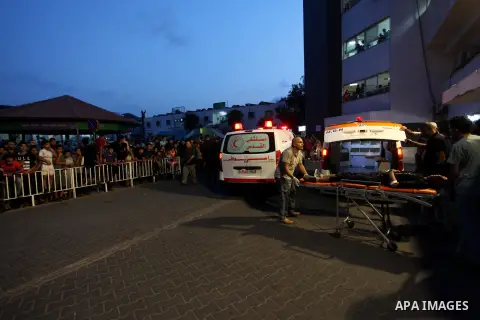Ambulances which carry wounded Palestinian protesters arrives to al-Shifa hospital in Gaza city on October 19, 2018. Photo by Mahmoud Ajjour