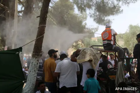Palestinian Muslim worshipers attend Friday prayers durig the holy fasting month of Ramadan at al-Aqsa mosque compund, in Jerusalem's Old city, May 24, 2019. Photo by Abdalrahman Alami