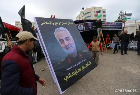 Palestinians attend the consolation of the general Qasim Soleimani, in Gaza city, on January 4, 2020. Photo by Ashraf Amra