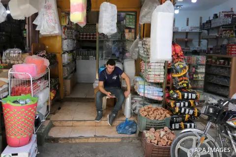 A general view shows the popular markets in Khan Youns southern in Gaza city on June 25, 2020. Gazans are strapped for cash and markets are suffering from an unprecedented recession. because of the late payment of salari...