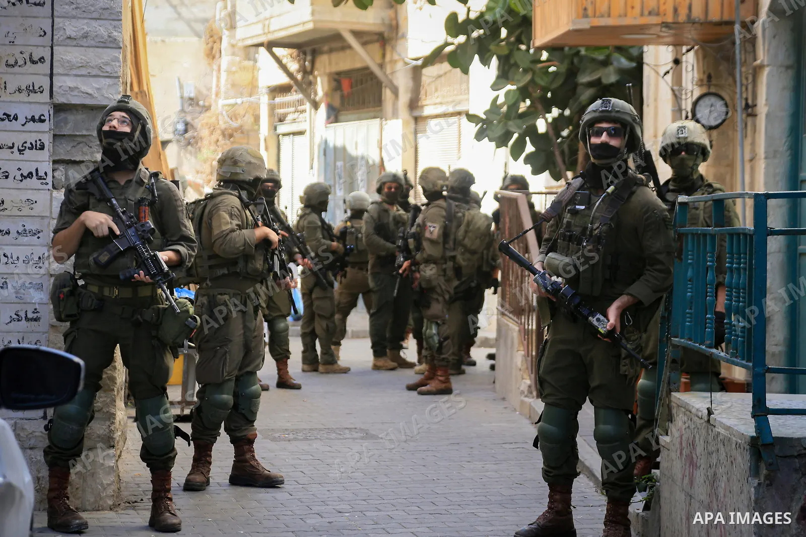 Israeli soldiers deploy during a raid on the Old City of Nablus, West Bank, on September 27, 2026. Israeli forces entered the city and spread through several areas, including streets leading toward the Old City. Local so...