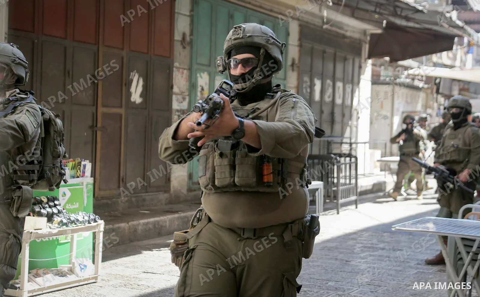 Israeli soldiers deploy during a raid on the Old City of Nablus, West Bank, on September 27, 2026. Israeli forces entered the city and spread through several areas, including streets leading toward the Old City. Local so...